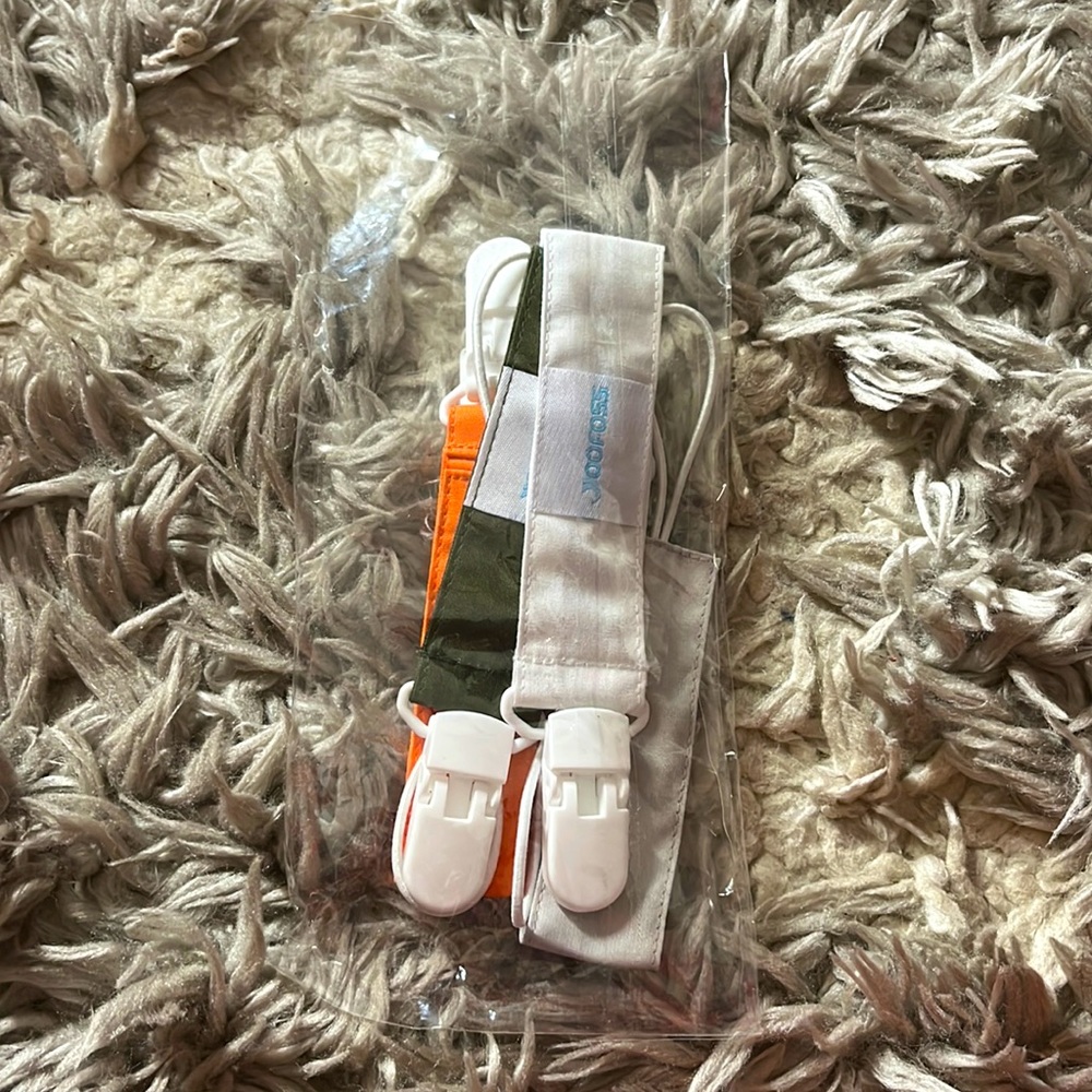 Pacifier clips for baby